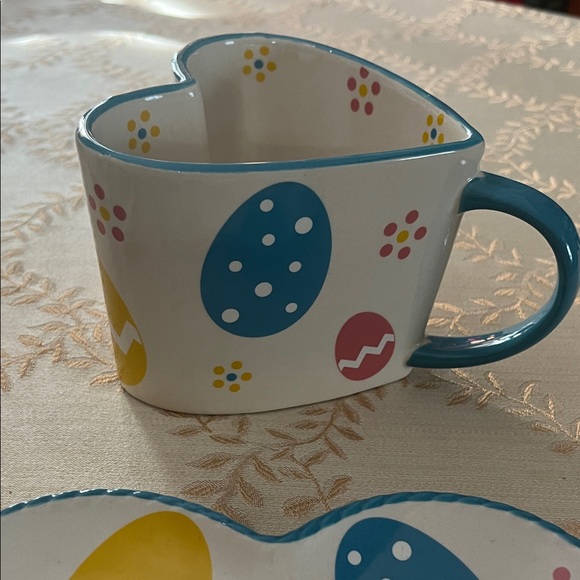 Easter 2for1 Temp-Tations Heart-Shaped mugs w/matching plates excellent - Picture 5 of 8